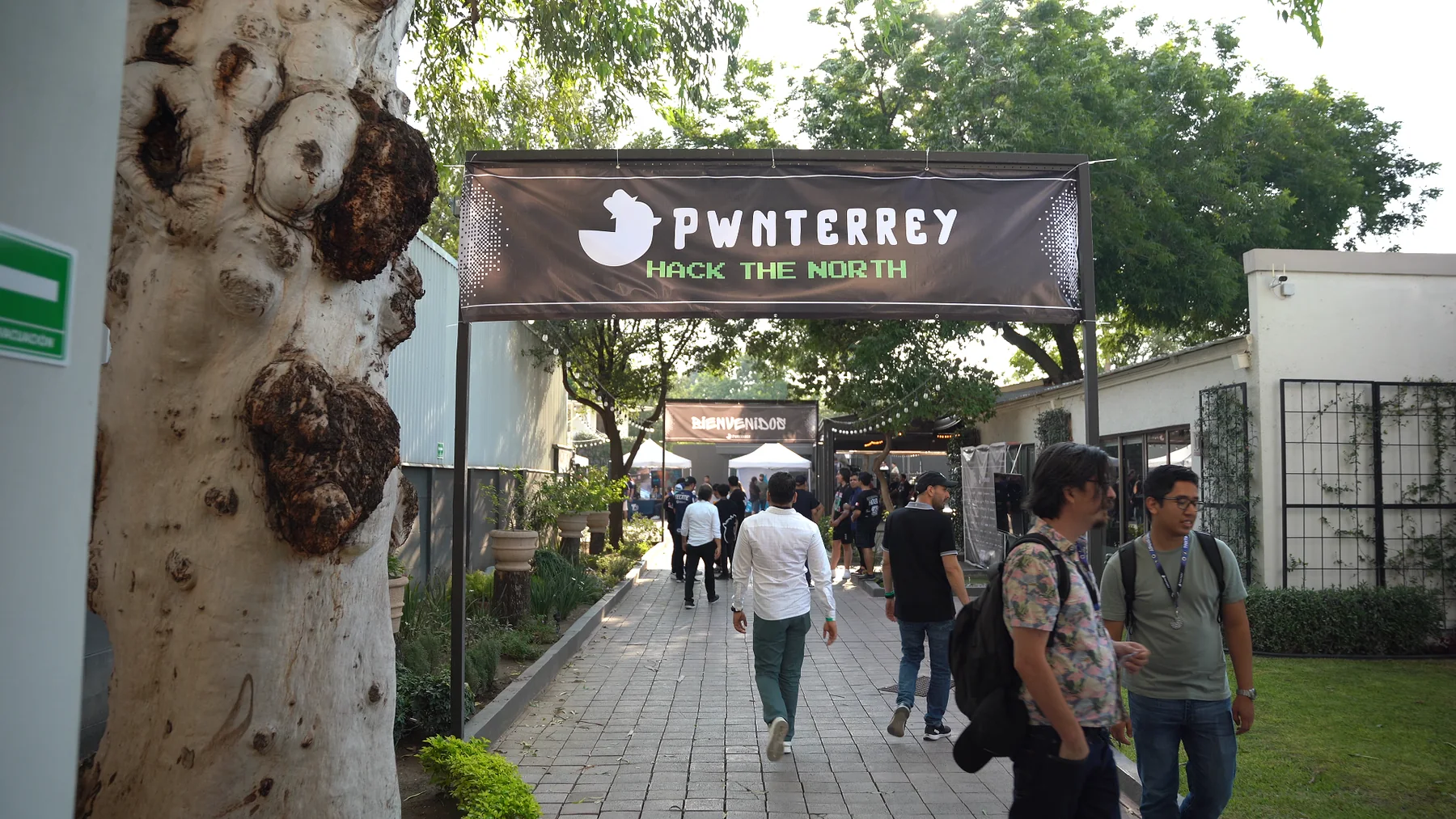 Banner de acceso instalado en Pwnterrey